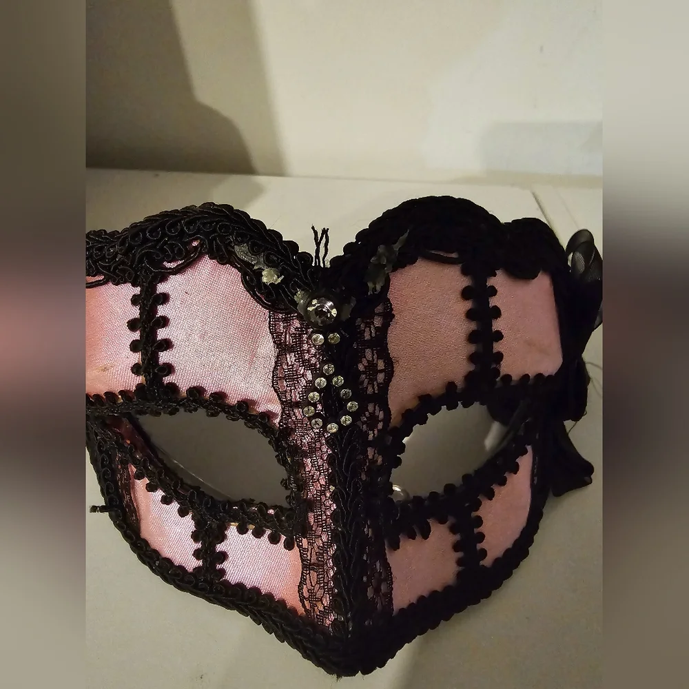 Elegant Pink and Black Lace Masquerade Mask, Eyes Wide Shut, Alluring